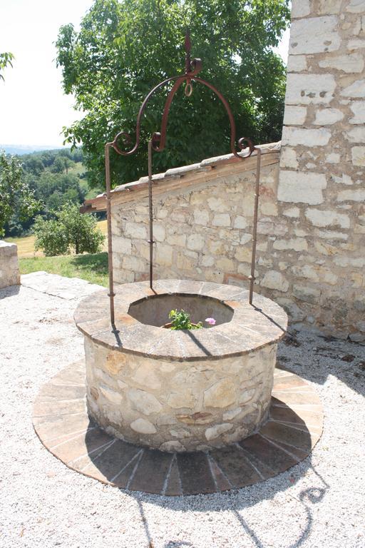 Il Vallone Di Melezzole Villa Bagian luar foto