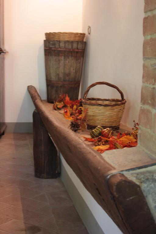 Il Vallone Di Melezzole Villa Bagian luar foto